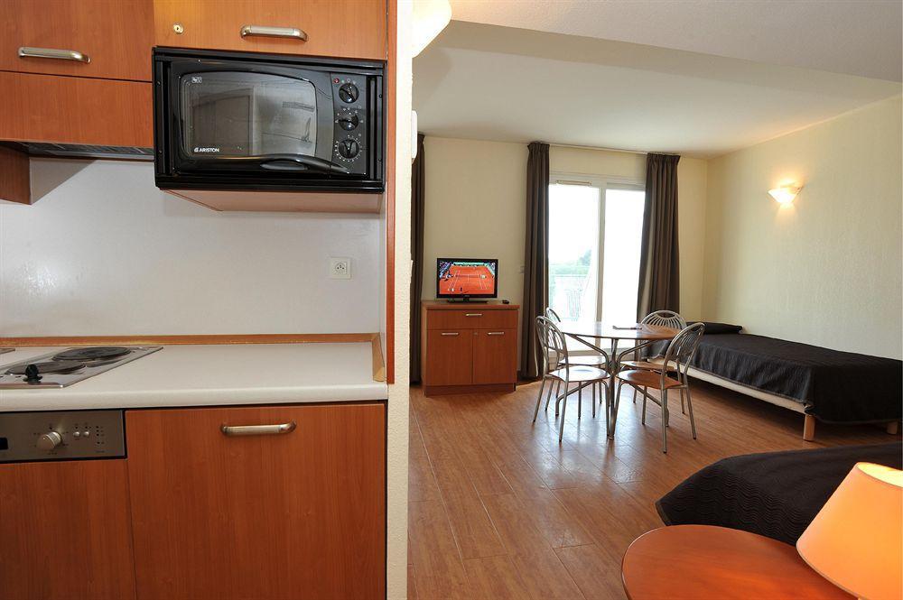 Inter-Hotel Sea Side Park วิลล์เนิฟ-ลูเบ ภายนอก รูปภาพ