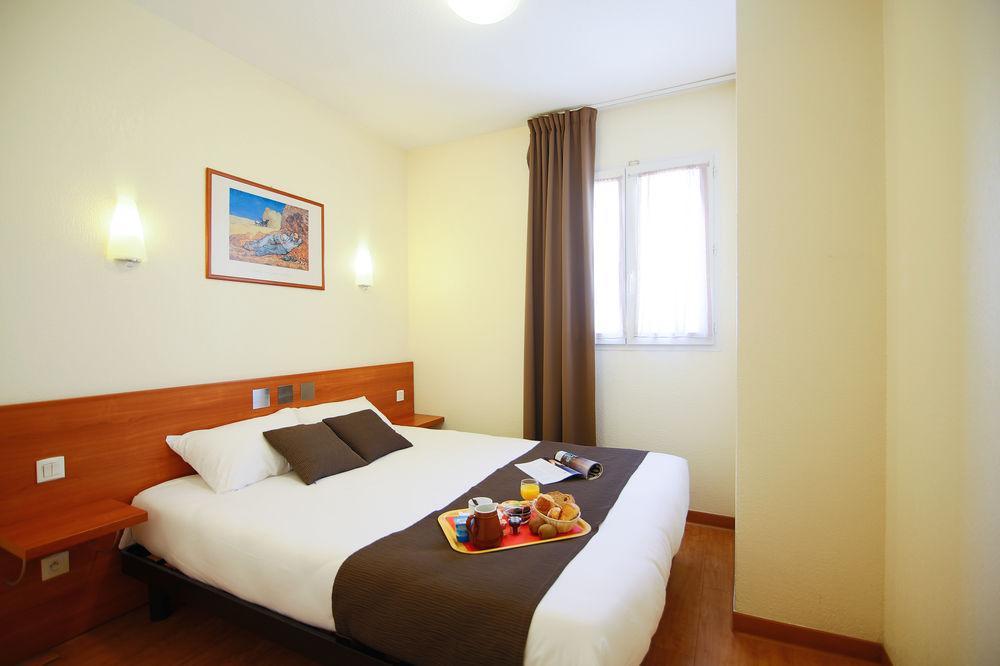 Inter-Hotel Sea Side Park วิลล์เนิฟ-ลูเบ ภายนอก รูปภาพ
